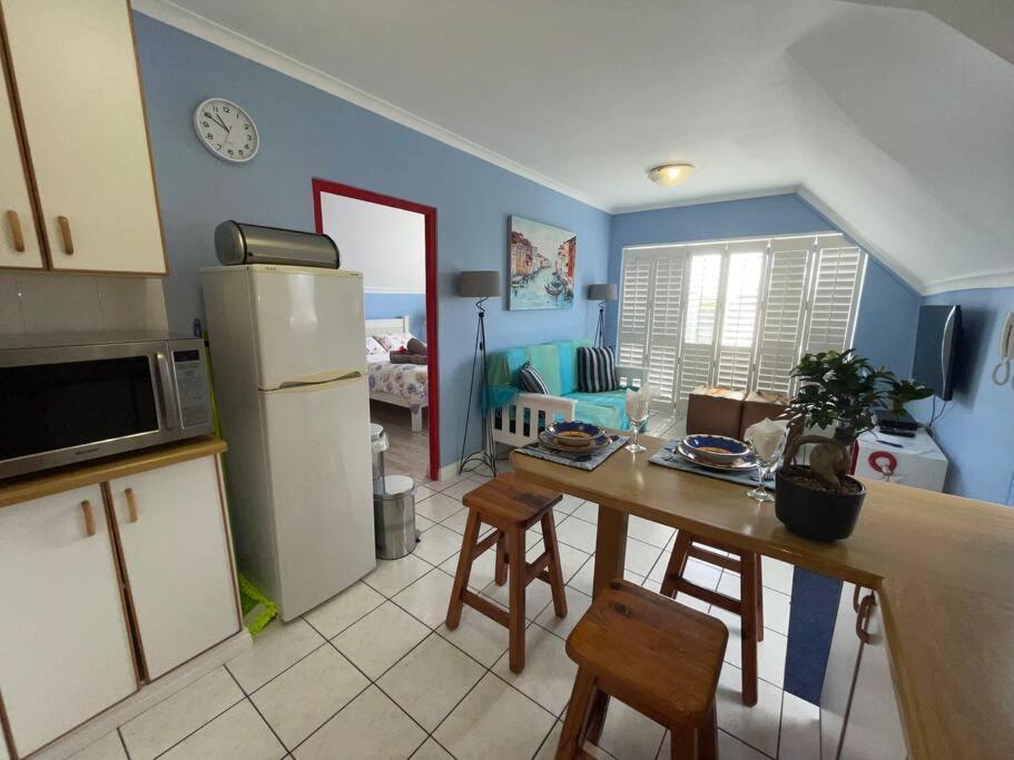 De Blauwvoet - Flamingo Apartment ケープタウン エクステリア 写真